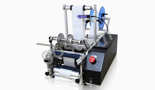 半自動圓瓶貼標機 半自動圓瓶貼標機